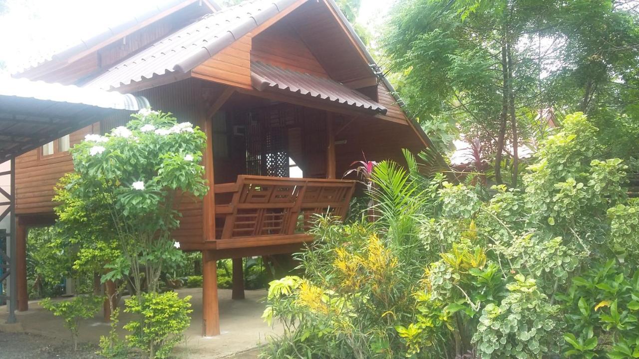 Hotel Samnaree Garden House Ban Phae Mai Exterior foto